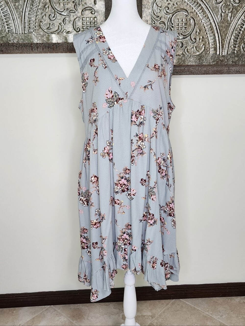 Rewind Light Gray Floral V-Neck Relaxed Sleeveless  Dress XXL Cottagecore Summer